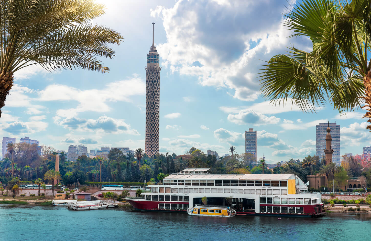 A-wonderful-picture-of-the-Cairo-Tower-and-the-Nile-River